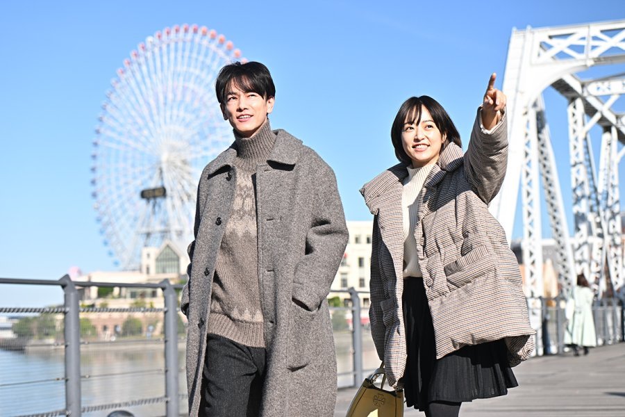 Why Didn't I Tell You A Million Times review - Mao Inoue and Takeru Satoh in a still from 'Why Didn't I Tell You A Hundred Times' on Netflix. 