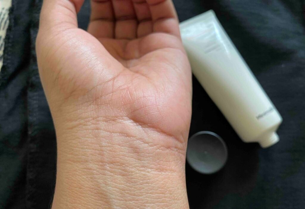 Minimalist Sunscreen SPF 50 Review - Just A Library